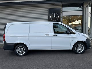 Transportbil - Skåp Mercedes-Benz eVito 11 av 21