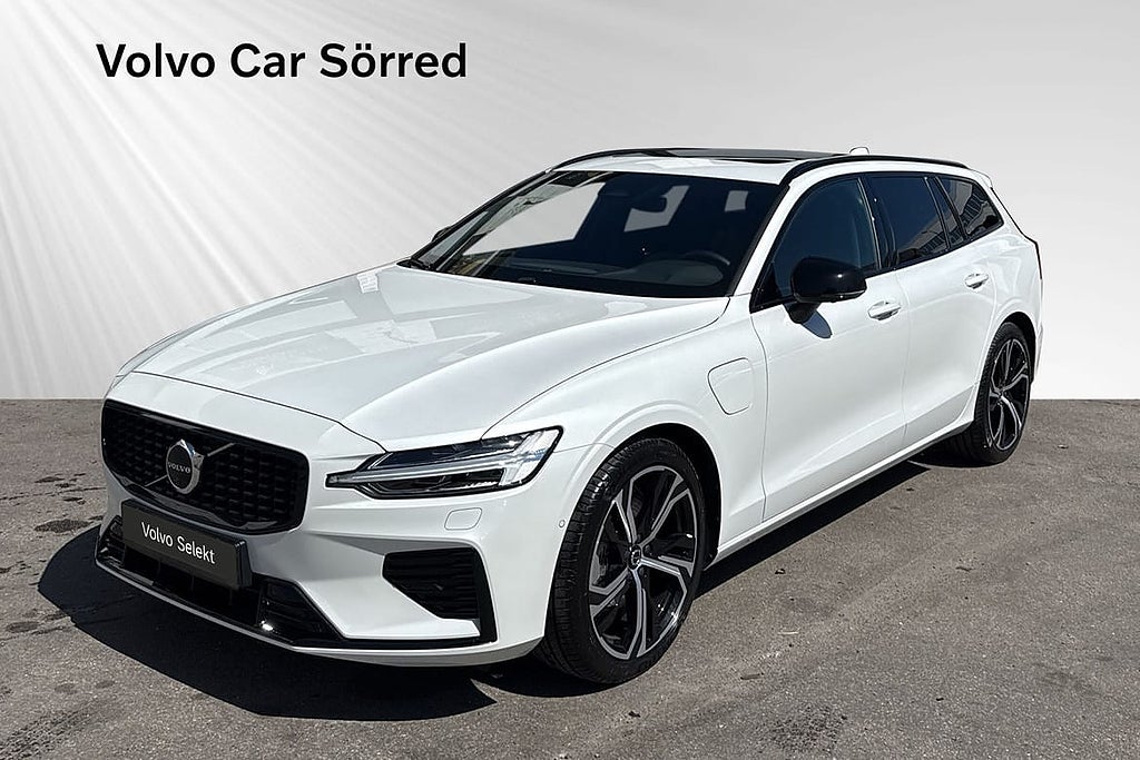Volvo V60 T8 Plus Dark Nordic Edition, Panorama Drag 360...