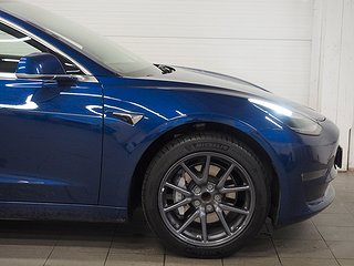 Sedan Tesla Model 3 9 av 19