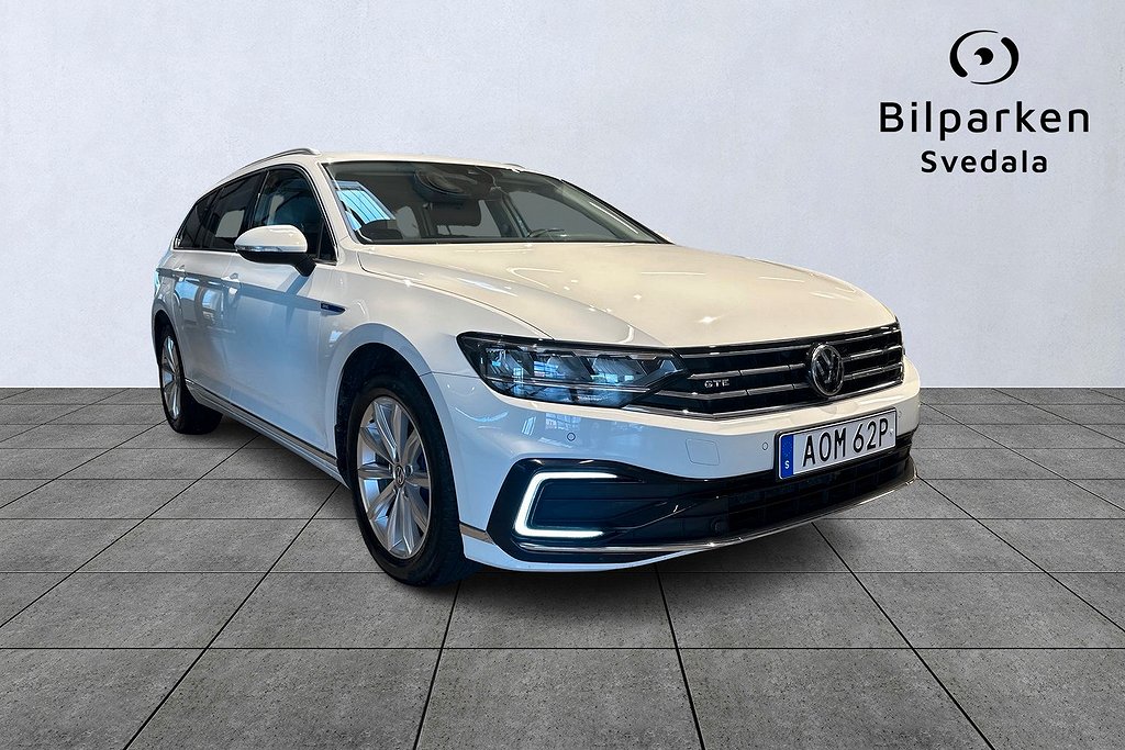 Volkswagen Passat GTE | Carplay | Navigation | Moms | 218hk