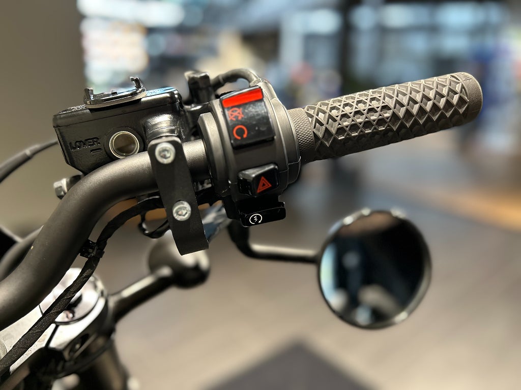 Honda Rebel / A2 / CMX500A2 / Slip-on / Räntefri delbetalning!