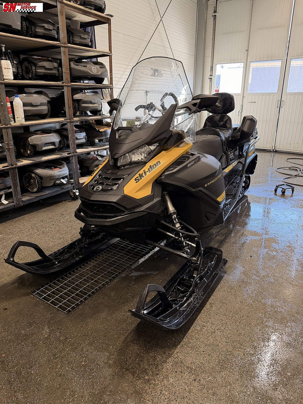 Ski-Doo Expedition LE 900 ACE Turbo