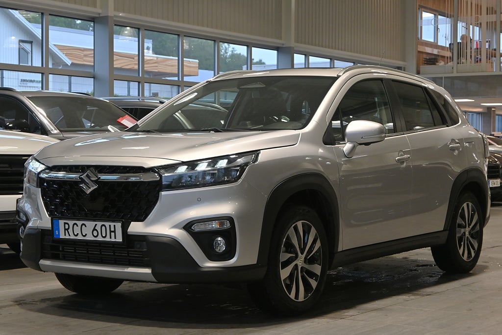 Suzuki S-Cross Hybrid Pano Drag Navi 360