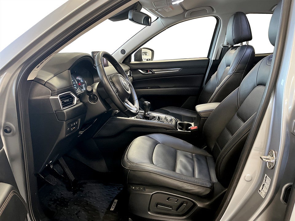 Bild på Mazda CX-5 Cosmo 2.0 SKYACTIV-G 165hk B-KAMERA NAVI
