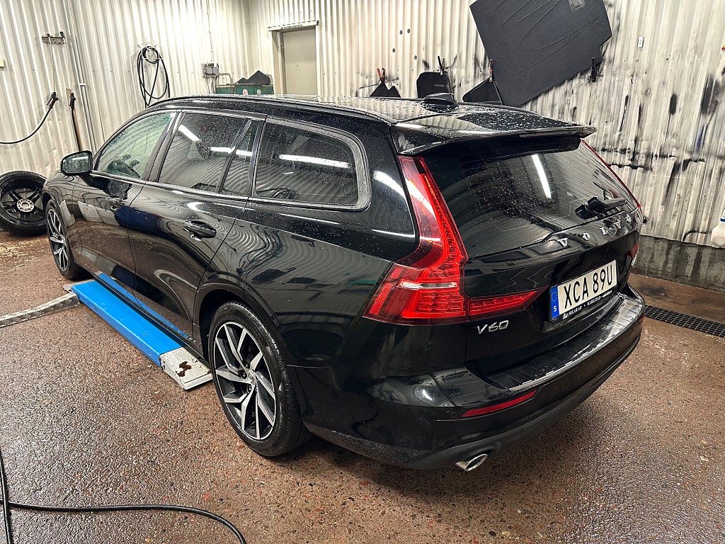 Volvo V60 D3 AWD Momentum, NAV,VOC, Drag,Backkamera,2brukare