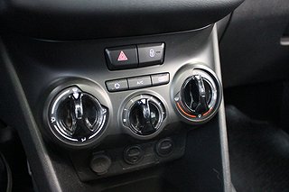 Halvkombi Peugeot 208 16 av 18
