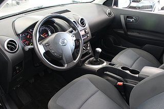 SUV Nissan Qashqai 12 av 18