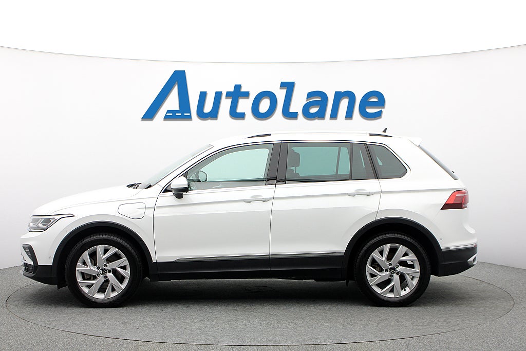 Volkswagen Tiguan eHybrid 1.4 TSI, Elegance, B-Kamera, Drag, 245hk