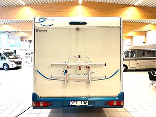 Husbil-halvintegrerad Rimor Blu Camp 3 av 26
