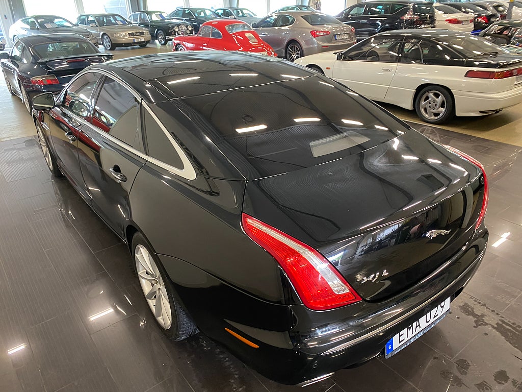 Jaguar XJ 2010 - miniatyr 14