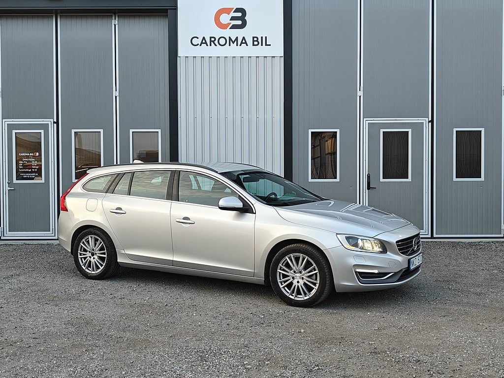 Volvo V60 D2 Automat Momentum VOC Dragkrok Kamrem bytt Värmare