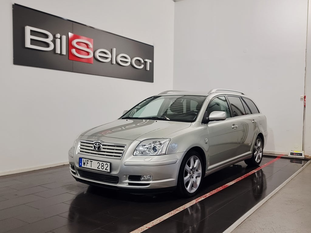 Toyota Avensis Kombi 2.0 D-4 VVT-i Ny Besiktad Drag Ny Servad