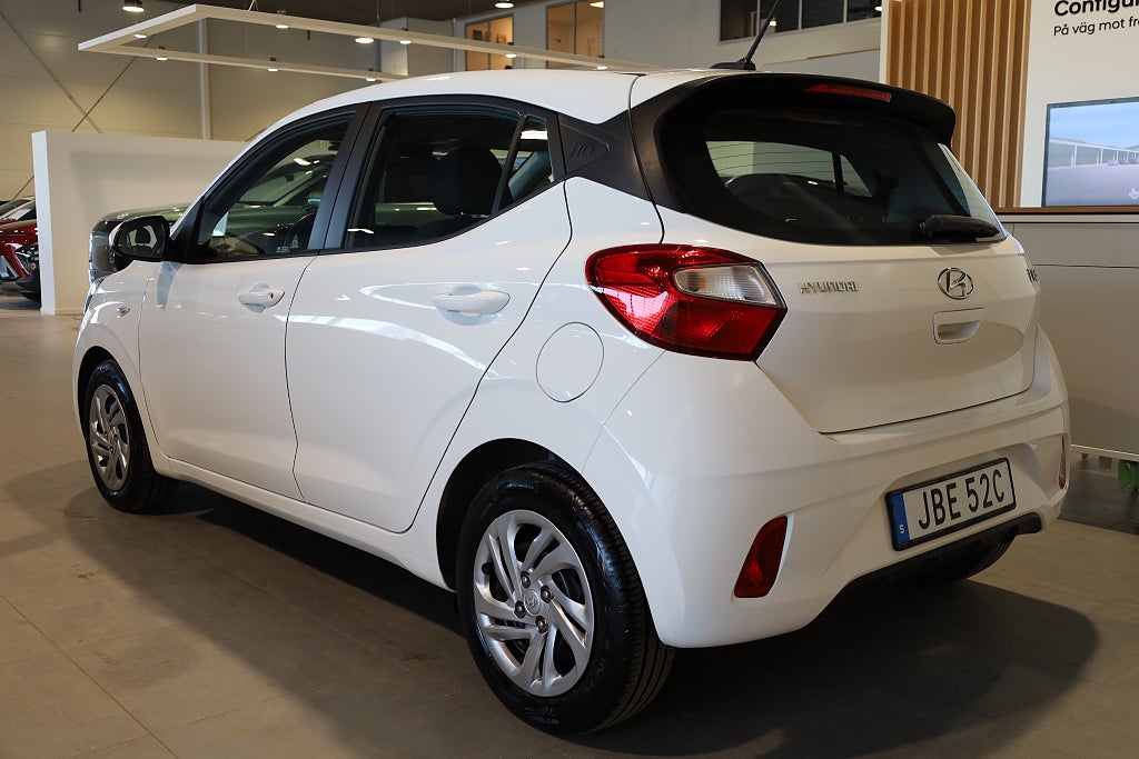 Hyundai i10 1.0 blue Essential CarPlay Leasbar Rattvärme