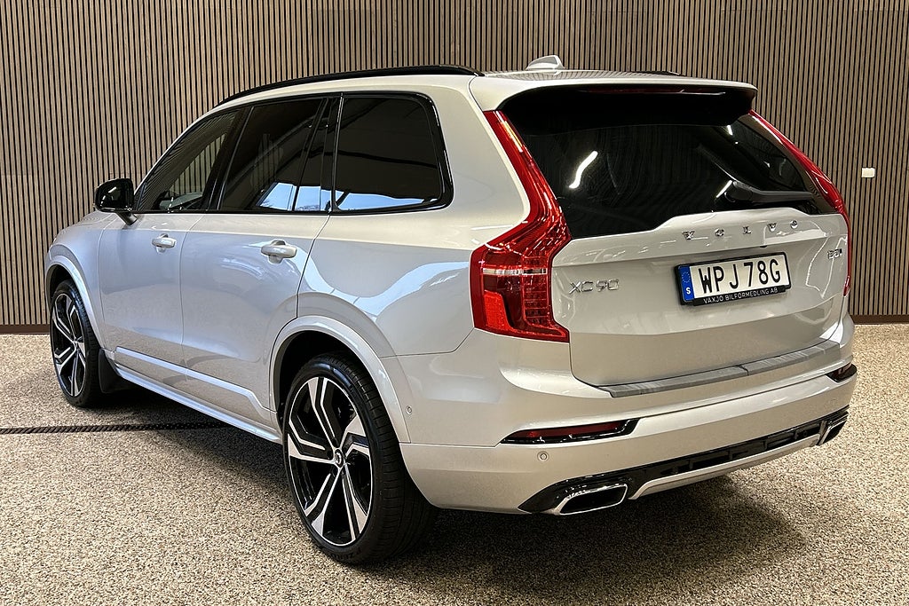 Volvo XC90 B5 AWD R-Design Pro Edition 7-sits- B&W-Luft-22"
