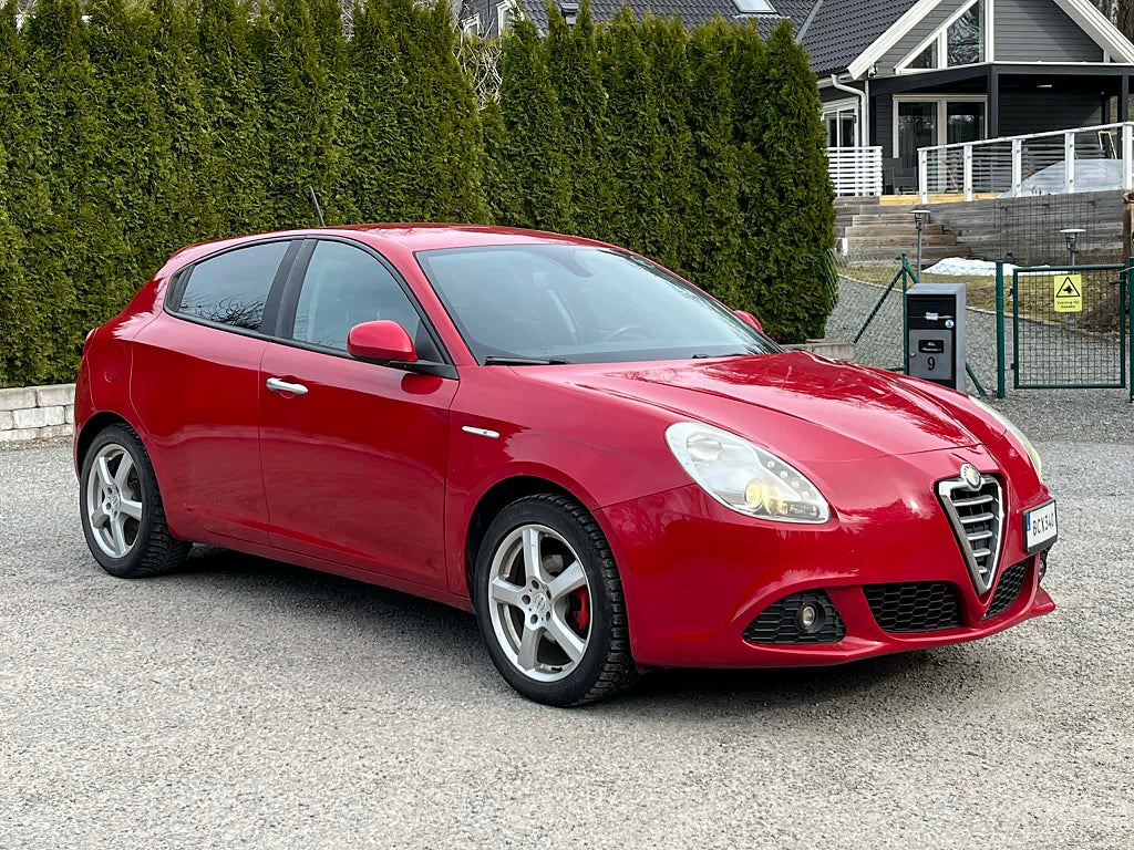 Alfa Romeo Giulietta 1.4 TB Manuell, 120 hk, Progression, nybesiktad