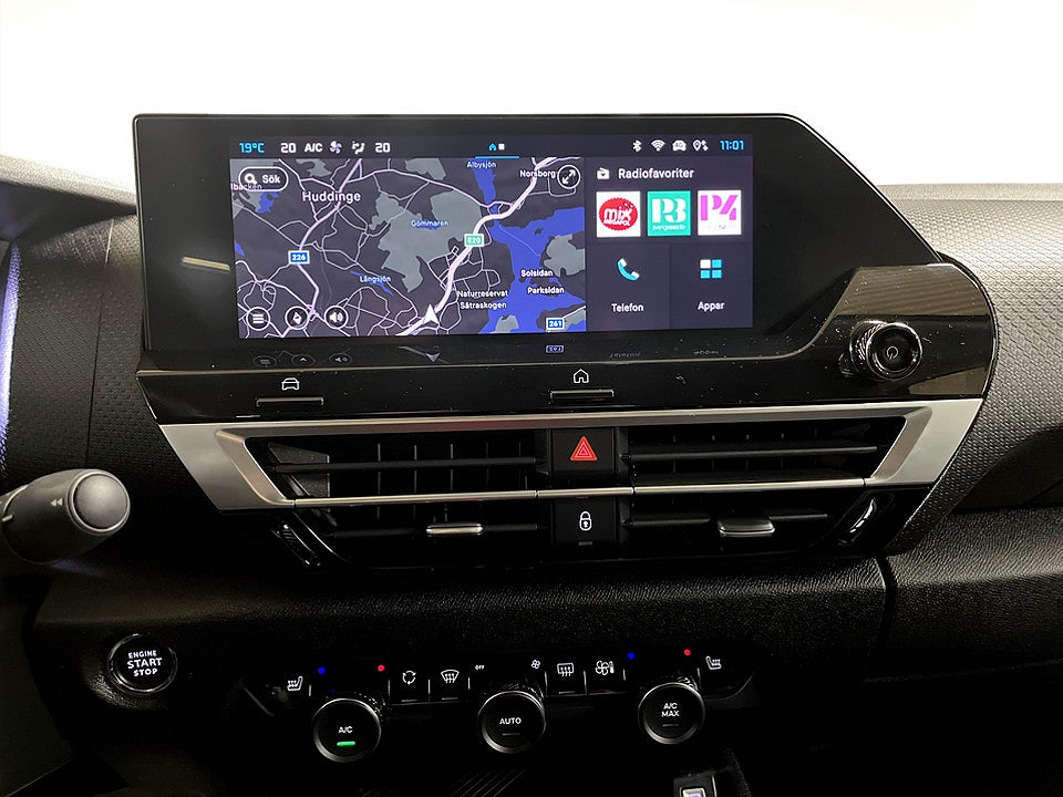 Bild på Citroën C4-X Shine 1.2 PT 130hk Aut B-KAMERA RATTVÄRME CARPLAY