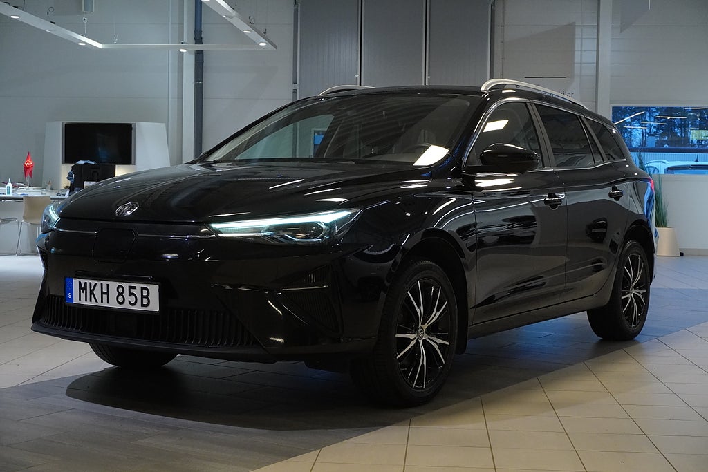 MG 5 0,65% ränta 61 kWh Lux Kamera Fartpilot Apple CarPlay