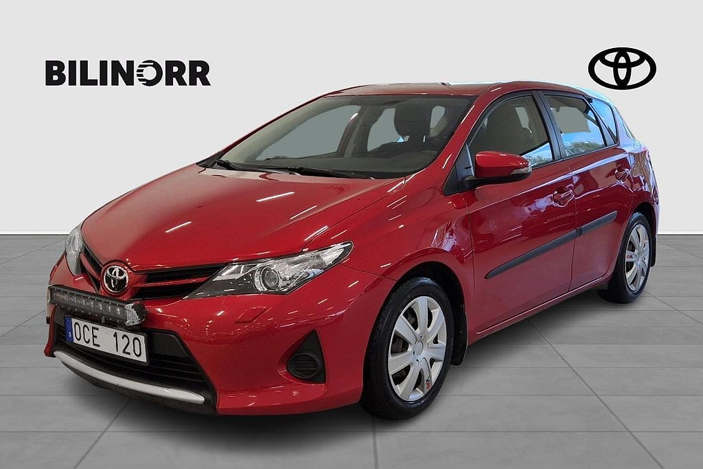 Toyota Auris 1.4 D 5DR. 90HK LIFE