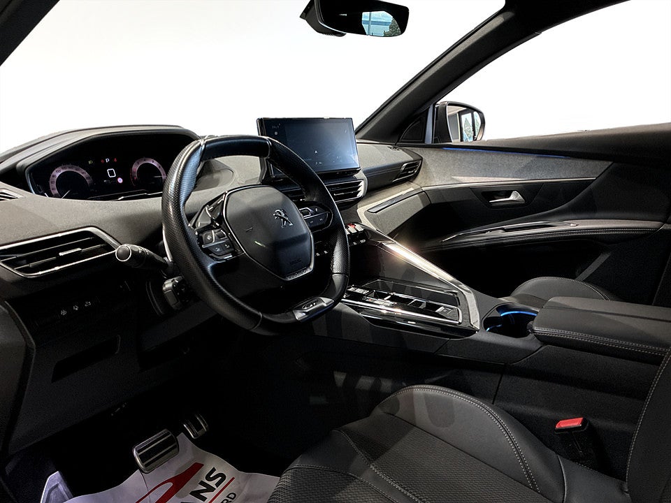 Bild på Peugeot 3008 GT 1,2 PT 130hk Aut DRAG MOTORISERAD BAKLUCKA