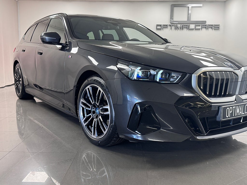 BMW 530e 2025 - miniatyr 2