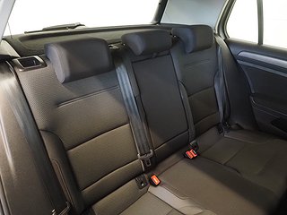 Halvkombi Volkswagen Golf 13 av 18