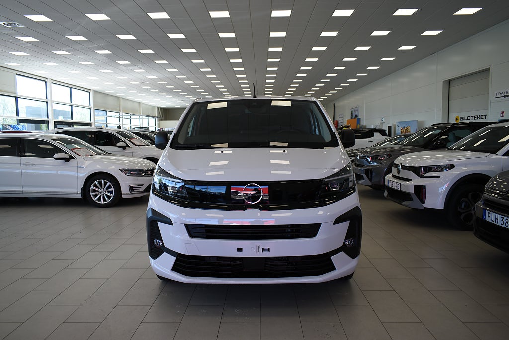 Opel Vivaro L3 145hk Elite Automat