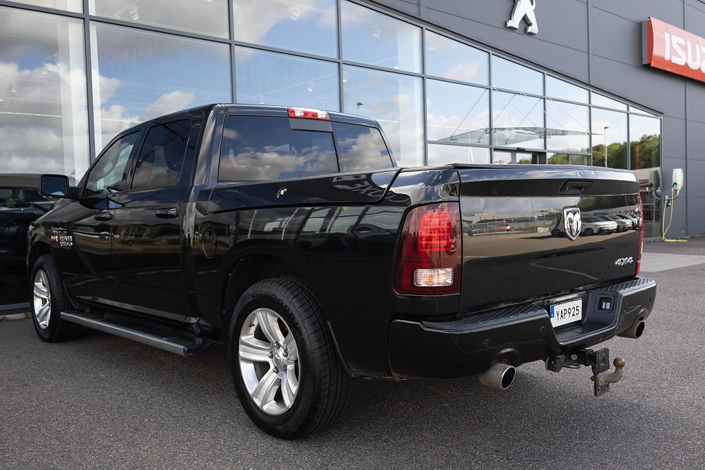 Dodge RAM 1500 Crew Cab 5.7 V8 HEMI Laramie Sport Rambox