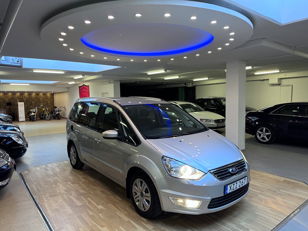 Ford Galaxy 2.0 7 sits nyservad, nybesiktigad fin!