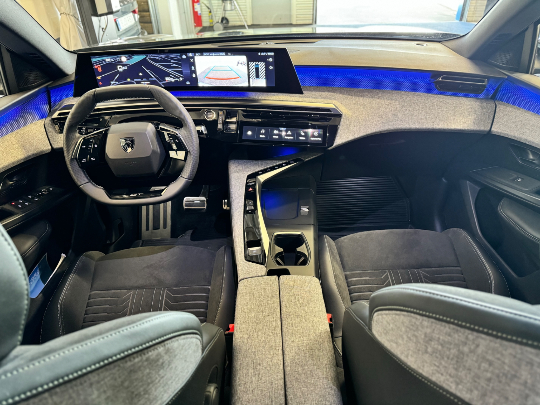 Peugeot e-3008 73kWh - 214hk 2026, kuva 4/32