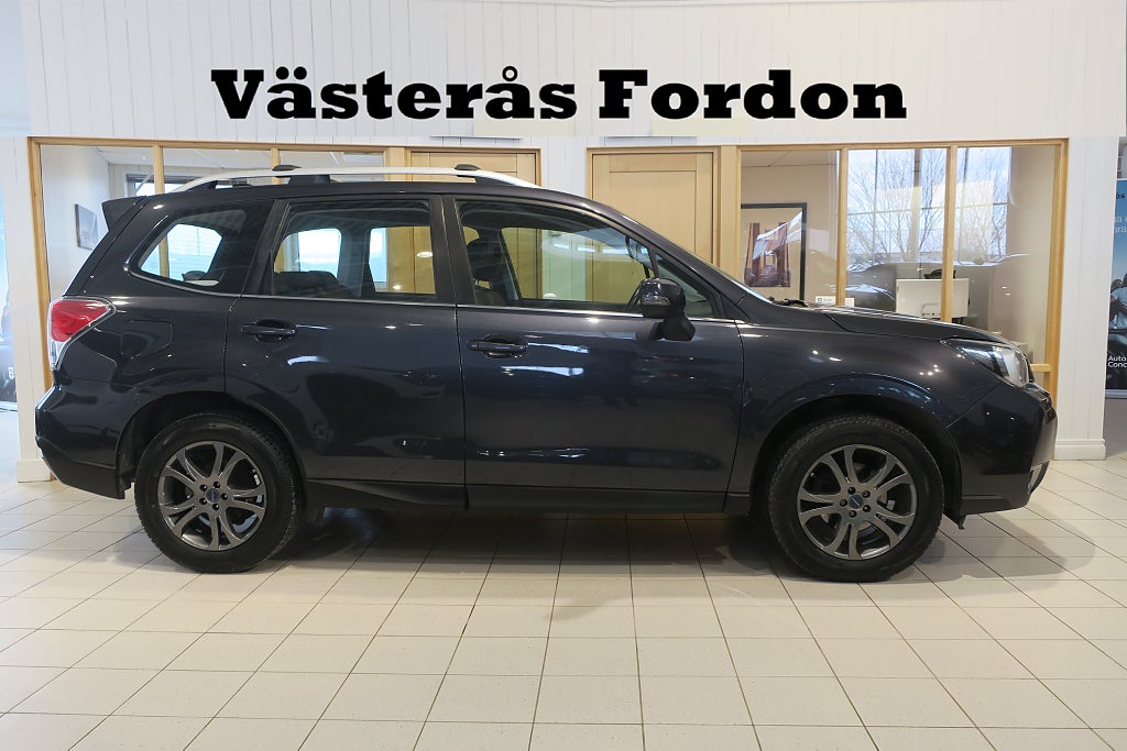 Subaru Forester 2.0 4WD Drag Kamera Rattvärme Adaptiv Farthållare