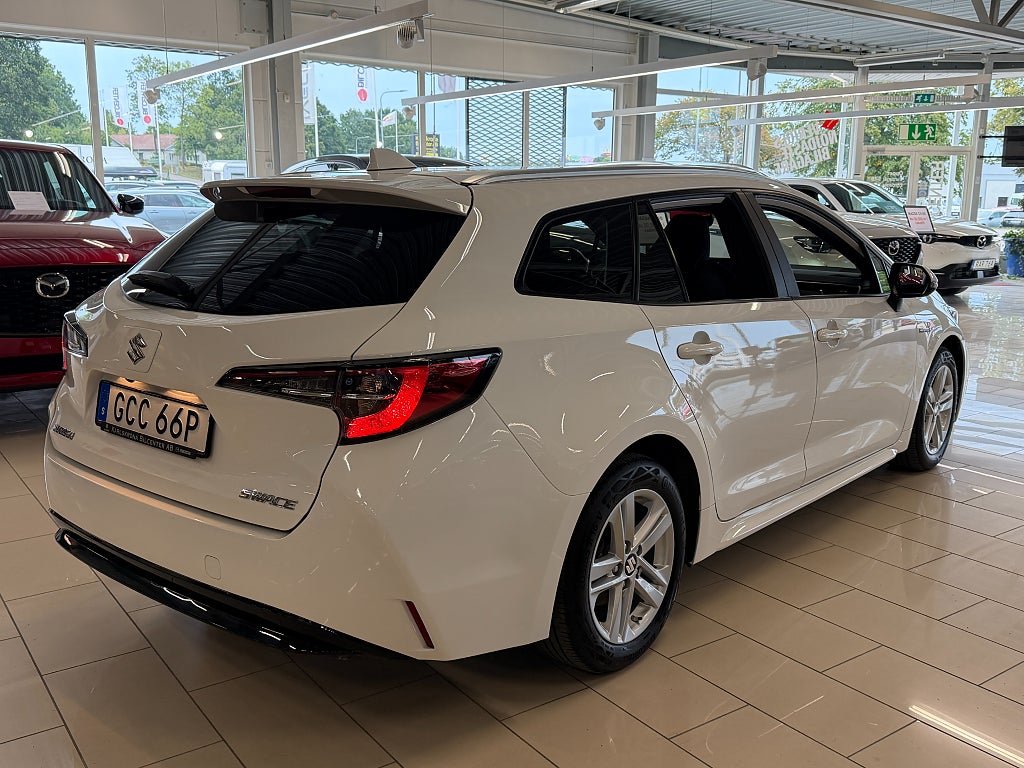 Suzuki Swace Hybrid 1.8 VVT-i E-CVT 122 hk Endast 3737 mil