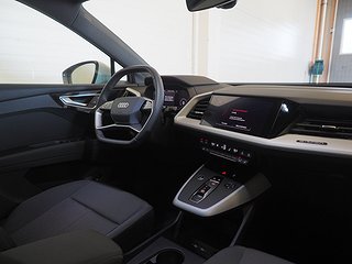 SUV Audi Q4 10 av 22