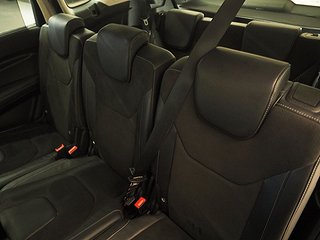 Minibuss Ford S-Max 17 av 32