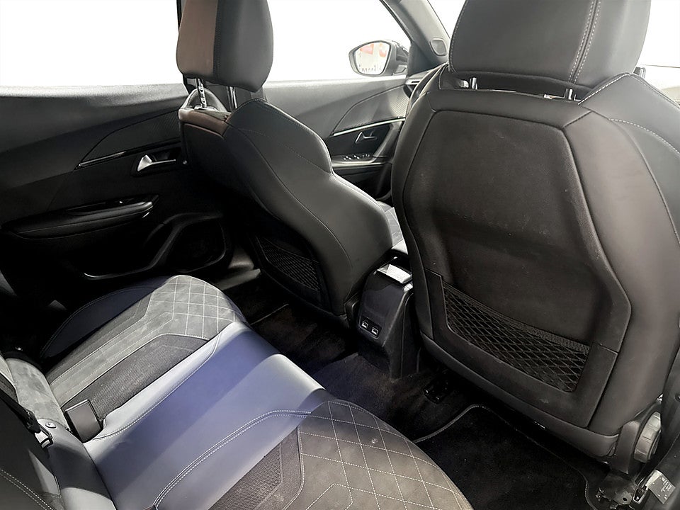 Bild på Peugeot E-2008 GT Pack 50kWh 136hk Aut B-KAMERA CARPLAY