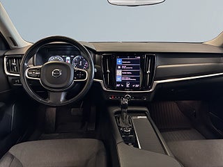 Volvo V90 Cross Country D4 AWD Pro Mvärme Dvärme Dragkrok Backkamera S&V-däck – bild 8