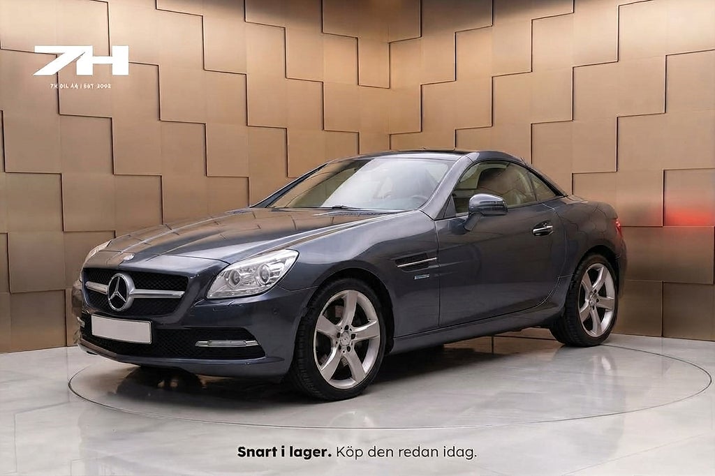 Mercedes-Benz SLK 200 / Airscar / Massage / Läder / Nyservad