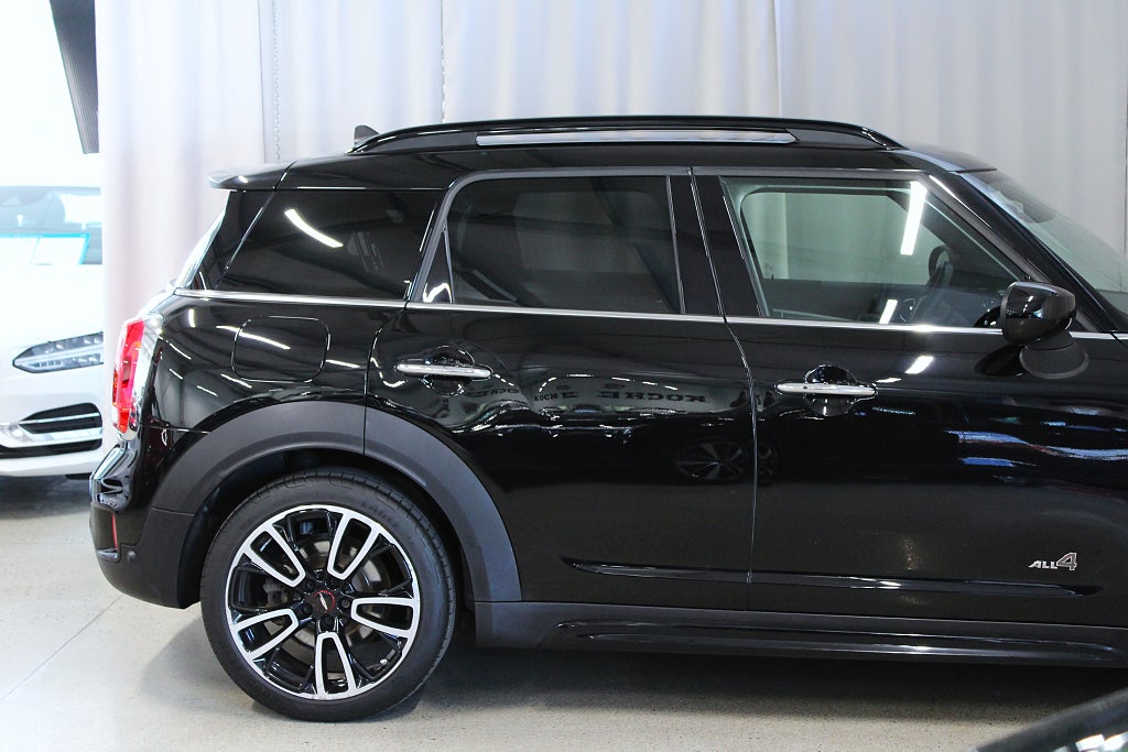 MINI Countryman Cooper SE ALL4 John Cooper Works, Maximize, SE SPEC