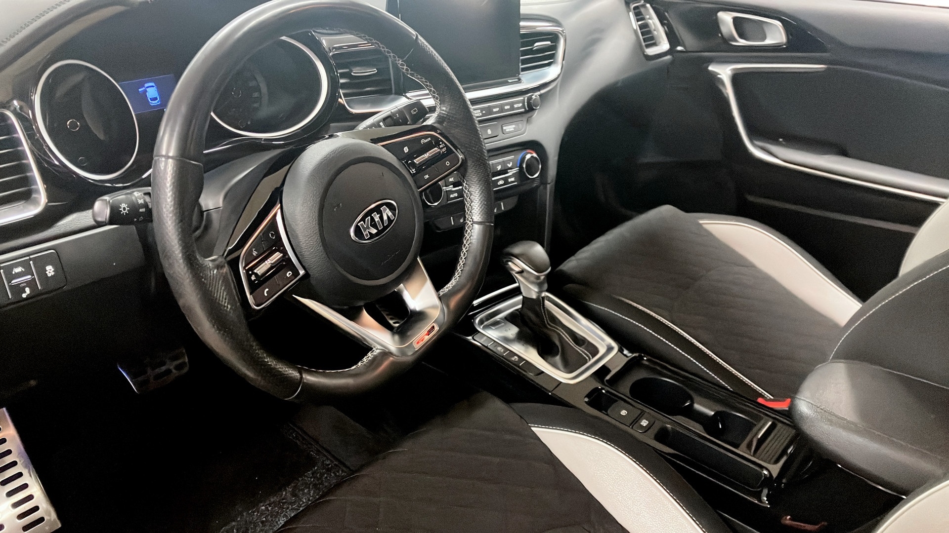 Kia ProCeed 1.4 T-GDI DCT GT LINE 2019, kuva 7/39
