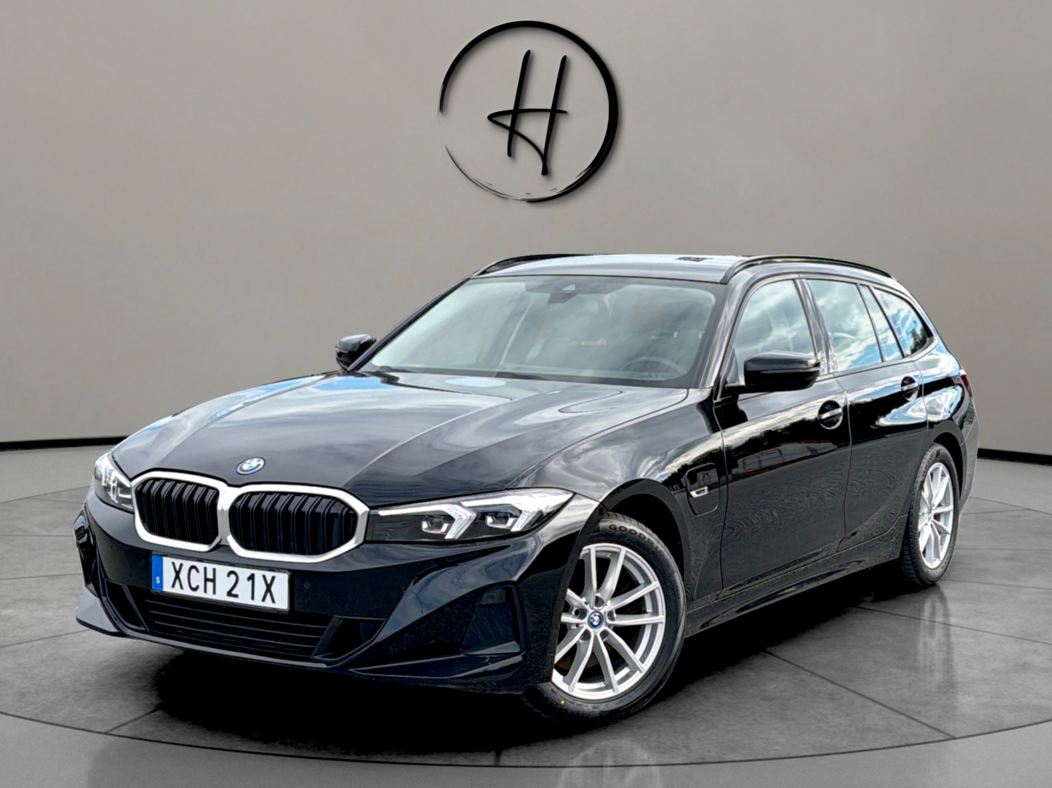 BMW 330 2023, bild 7/10