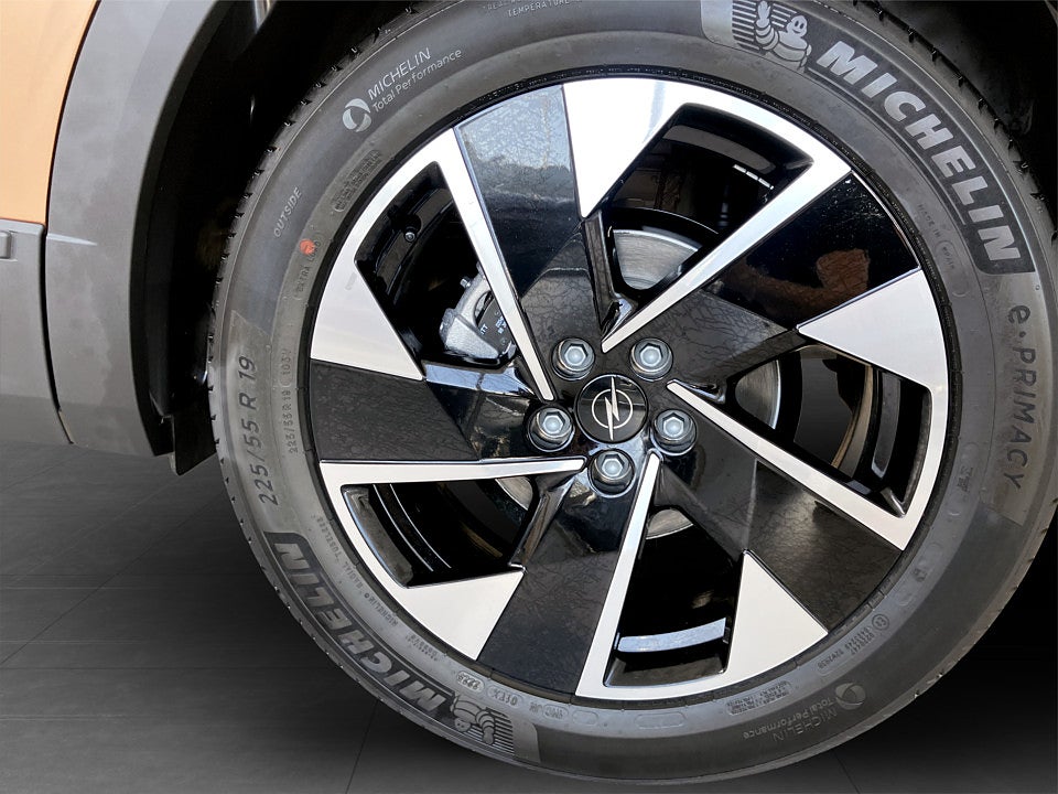 Bild på Opel Grandland GS+ Hybrid 145hk - OMGÅENDE LEVERANS!