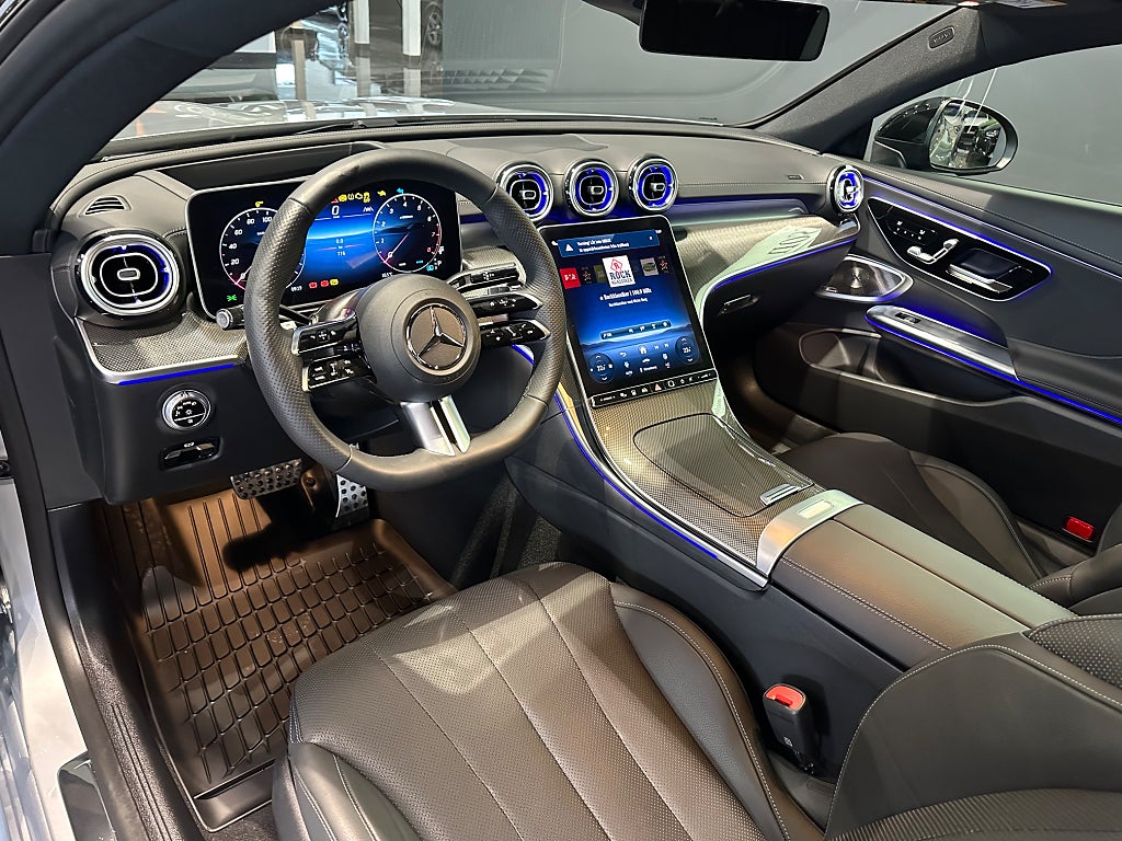 Mercedes-Benz CLE 300 4MATIC Coupé AMG Premium Värmare Glastak Drag - bild 7