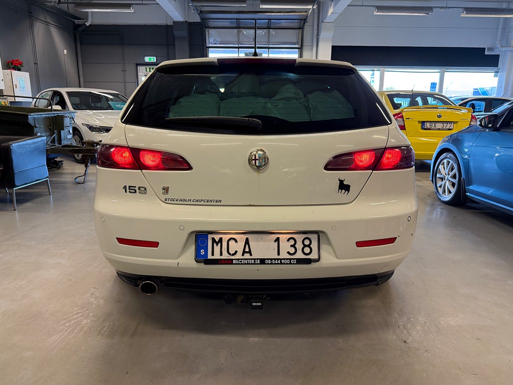 Alfa Romeo 159 2012 - miniatyr 6