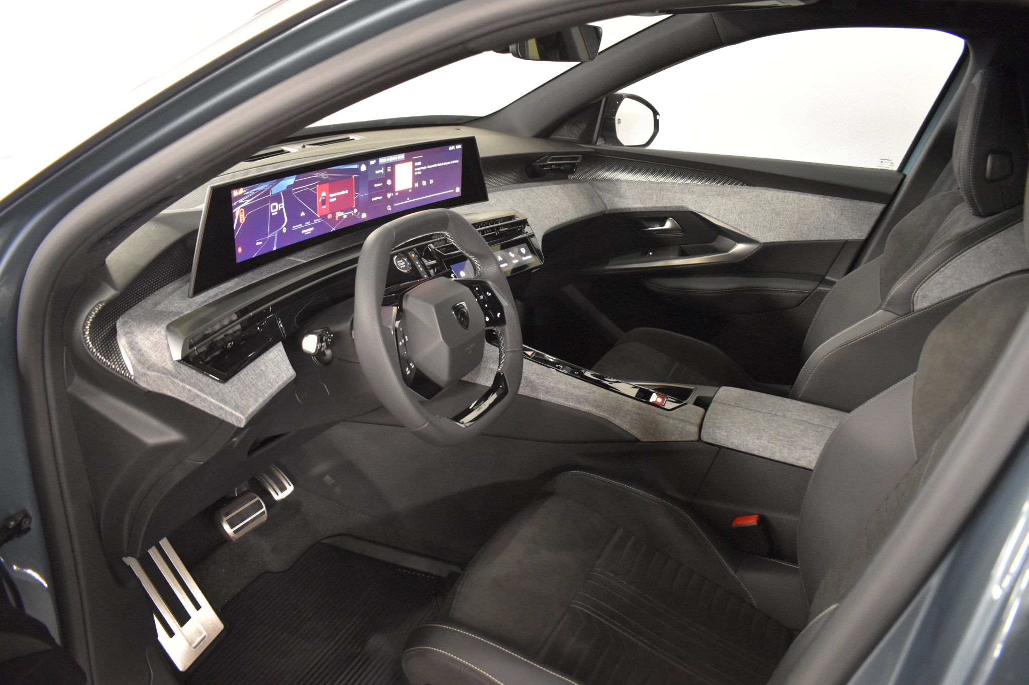 Peugeot 3008 GT PLUG-IN-HYBRID Automat 2026, bild 5/10