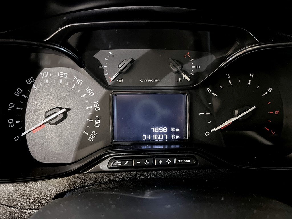 Bild på Citroën C3 Shine 1.2 PT 110hk Aut - CARPLAY, BACKSENSORER