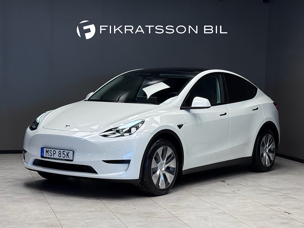 Tesla Model Y Standard Range RWD / DRAG / Värmepump / Pano