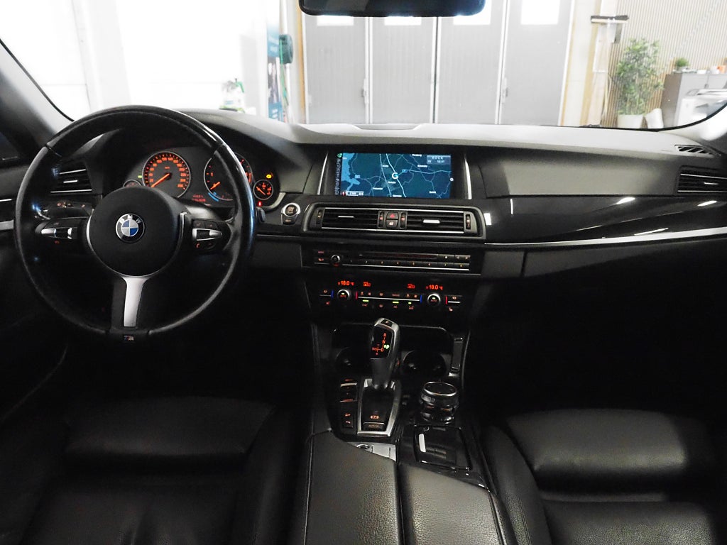 BMW 530 d xDrive Sedan Navi Taklucka H/K D-Värm Drag Skinn