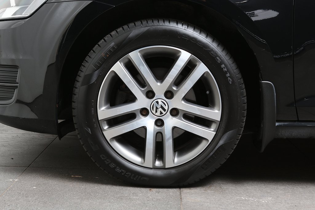 Volkswagen Golf 1,6 TDI 105hk Masters DSG 5D Kamera Drag 2015