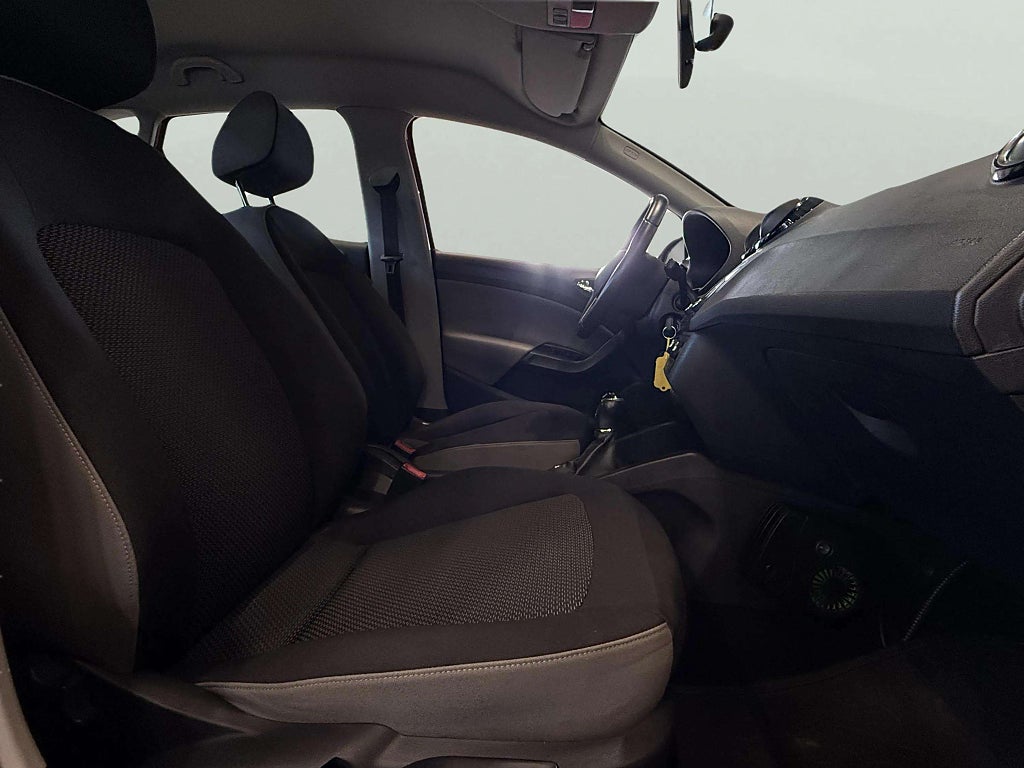 Seat Ibiza 1.2 TSI Style 9700 Mil Ny servad V-Hjul - miniatyr 13