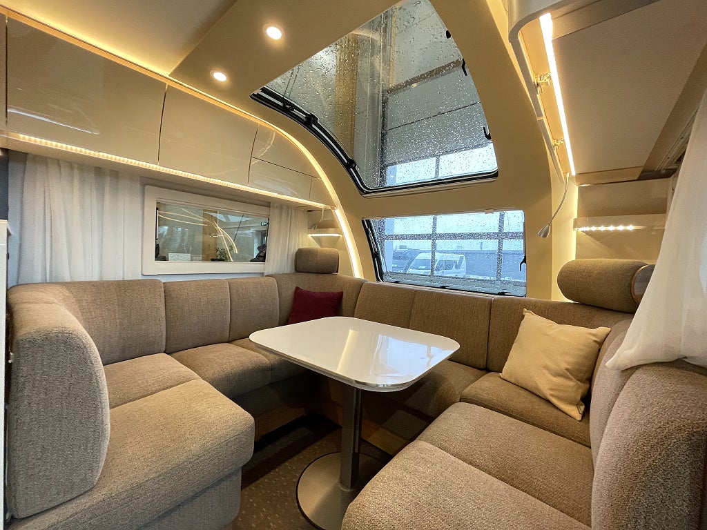 Adria Alpina 573 UP / ALDE / Ugn / Panorama / 1779kr/mån / Cityvatten  - Adria