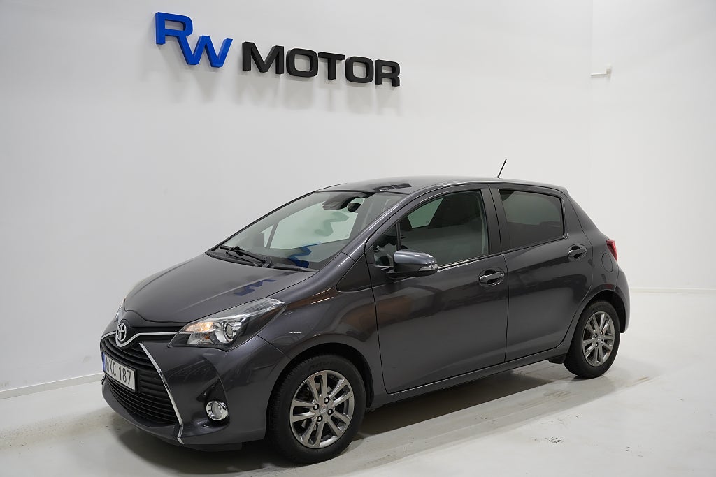 Toyota Yaris 5-dörrar 1.33 99hk Active B-kamera Bluetooth
